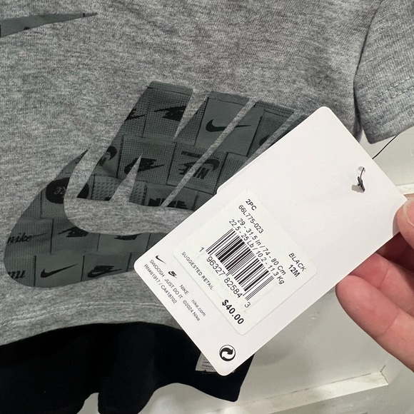 New With Tags Nike Outfit 12 Months - Picture 5 of 7